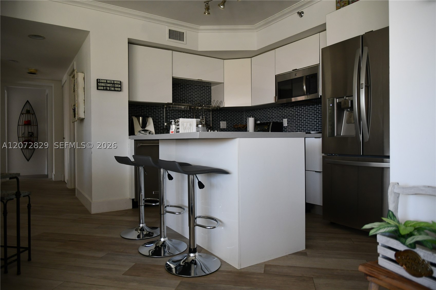 1000 E Island Blvd #303 Aventura, FL 33160