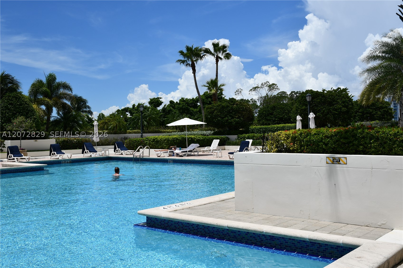 1000 E Island Blvd #303 Aventura, FL 33160