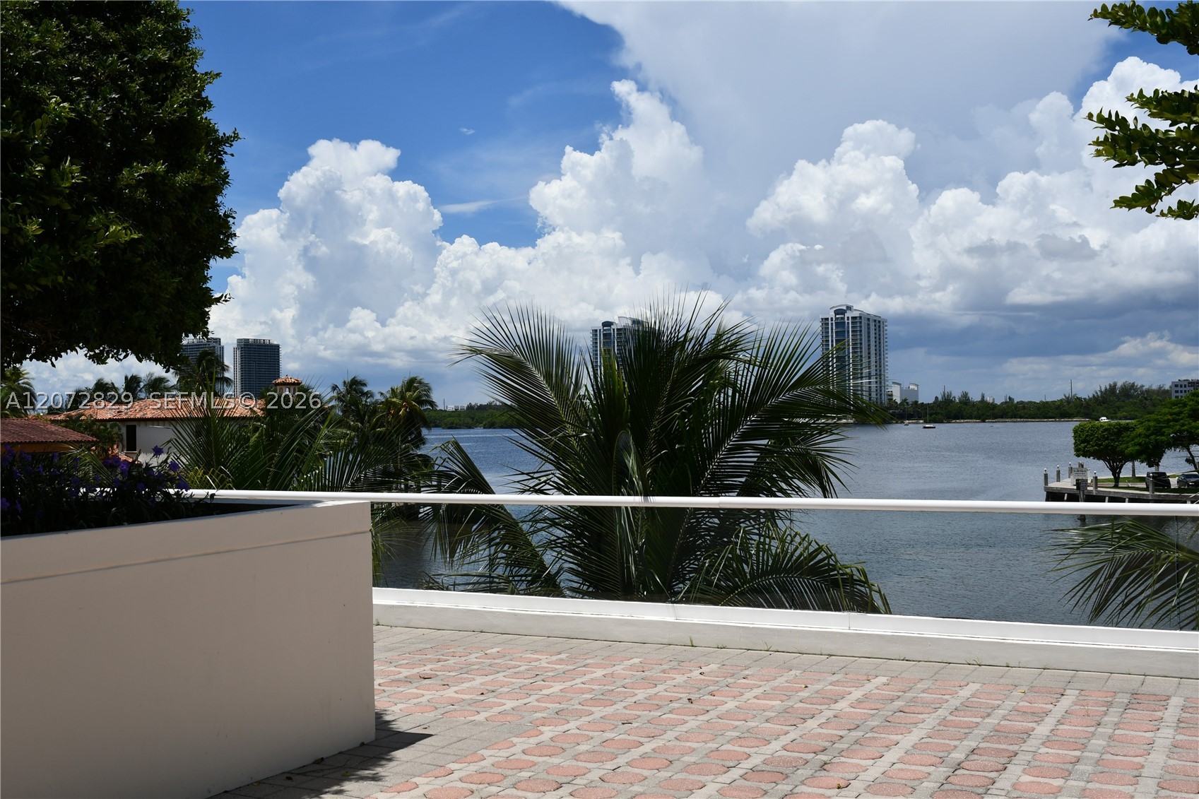 1000 E Island Blvd #303 Aventura, FL 33160