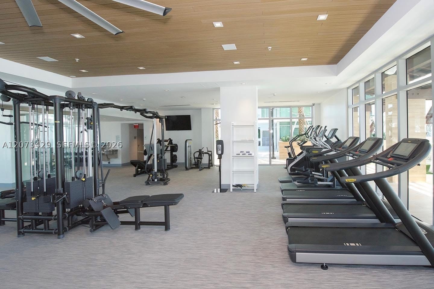 300 Sunny Isles Blvd #4-1007 Sunny Isles Beach, FL 33160