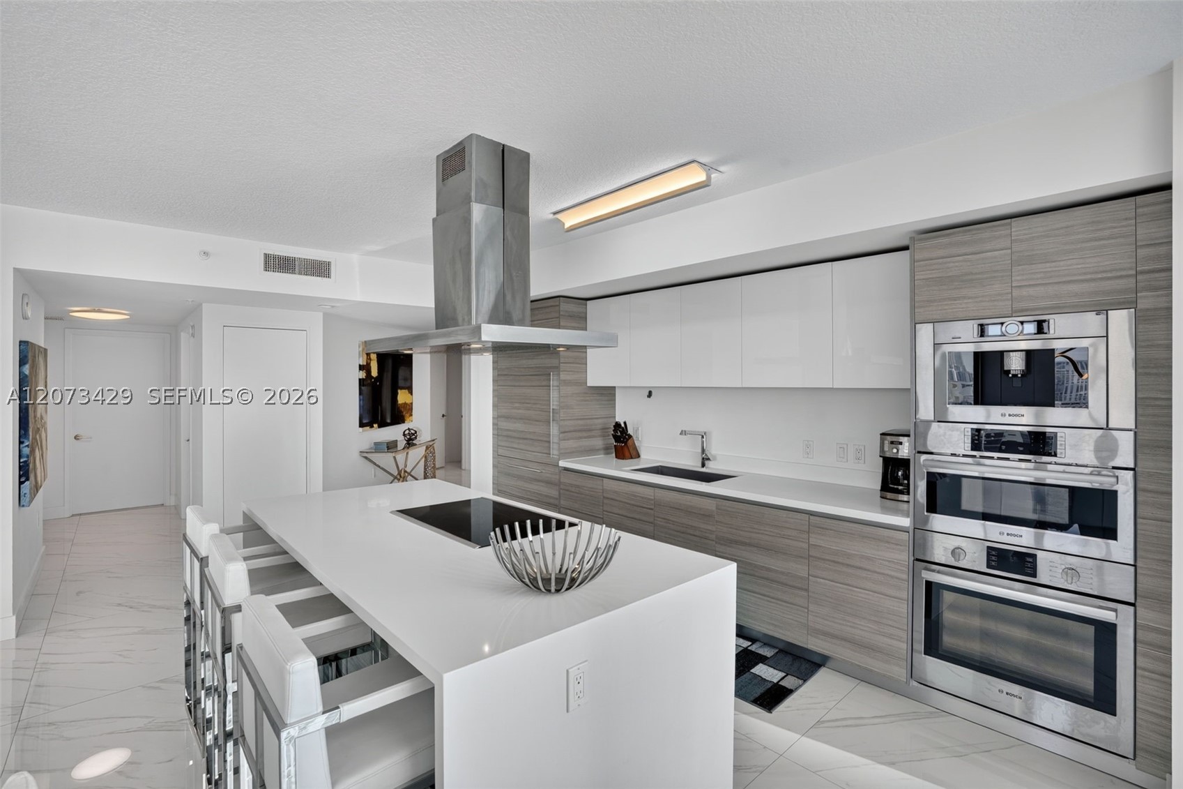 300 Sunny Isles Blvd #4-1007 Sunny Isles Beach, FL 33160