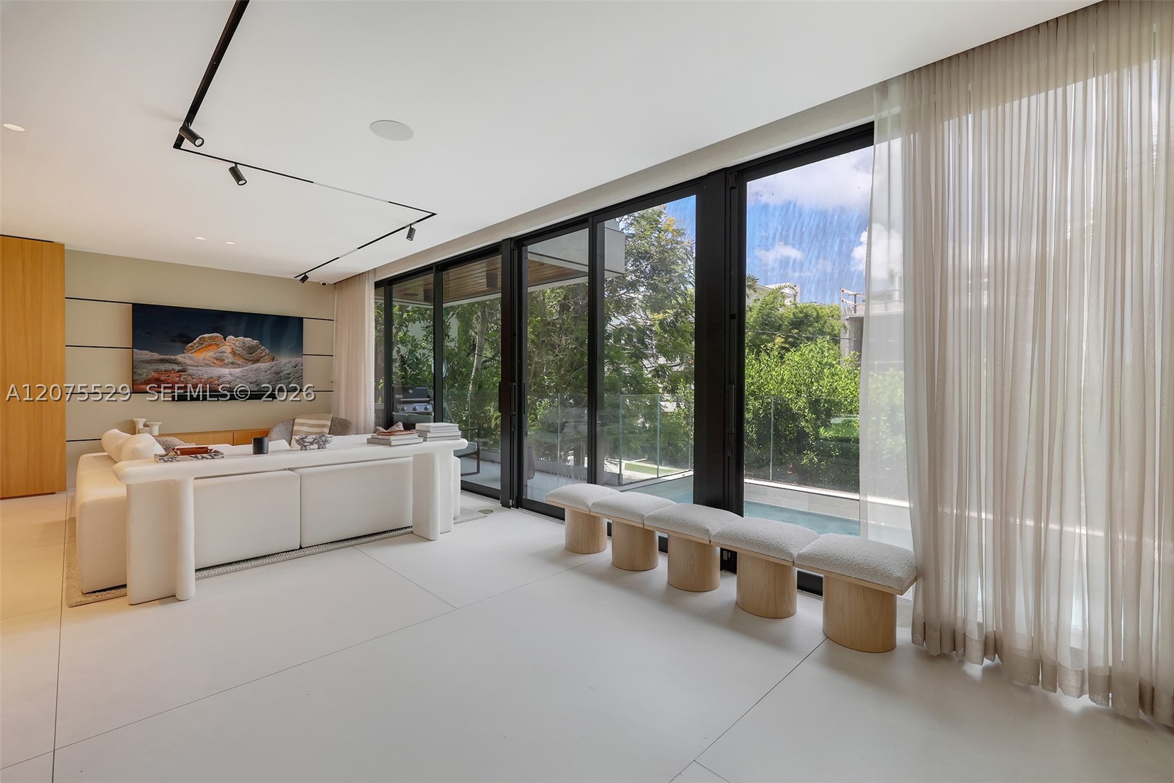 288 Palm Ave Miami Beach, FL 33139