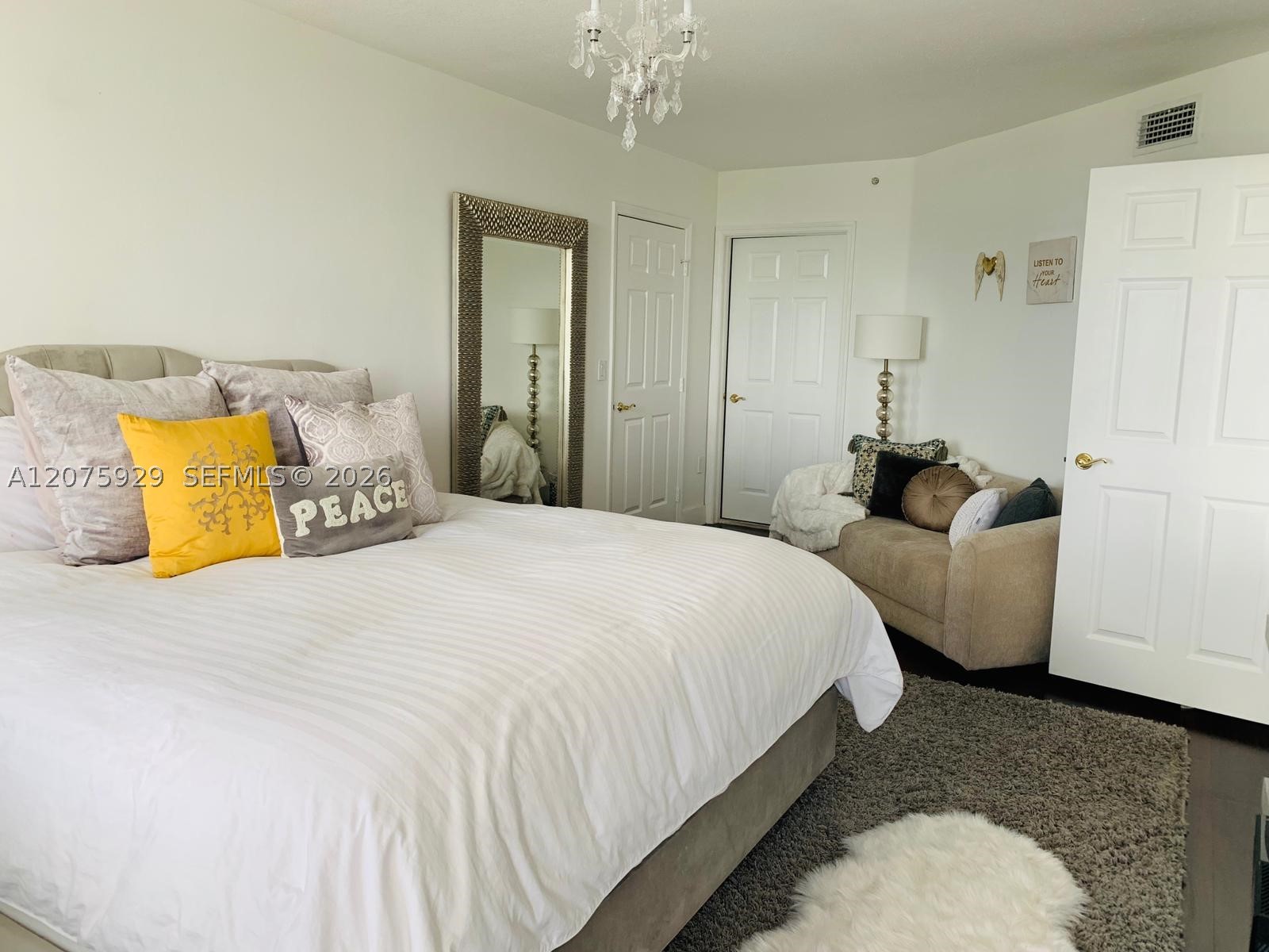 6301 Collins Ave #1606 Miami Beach, FL 33141