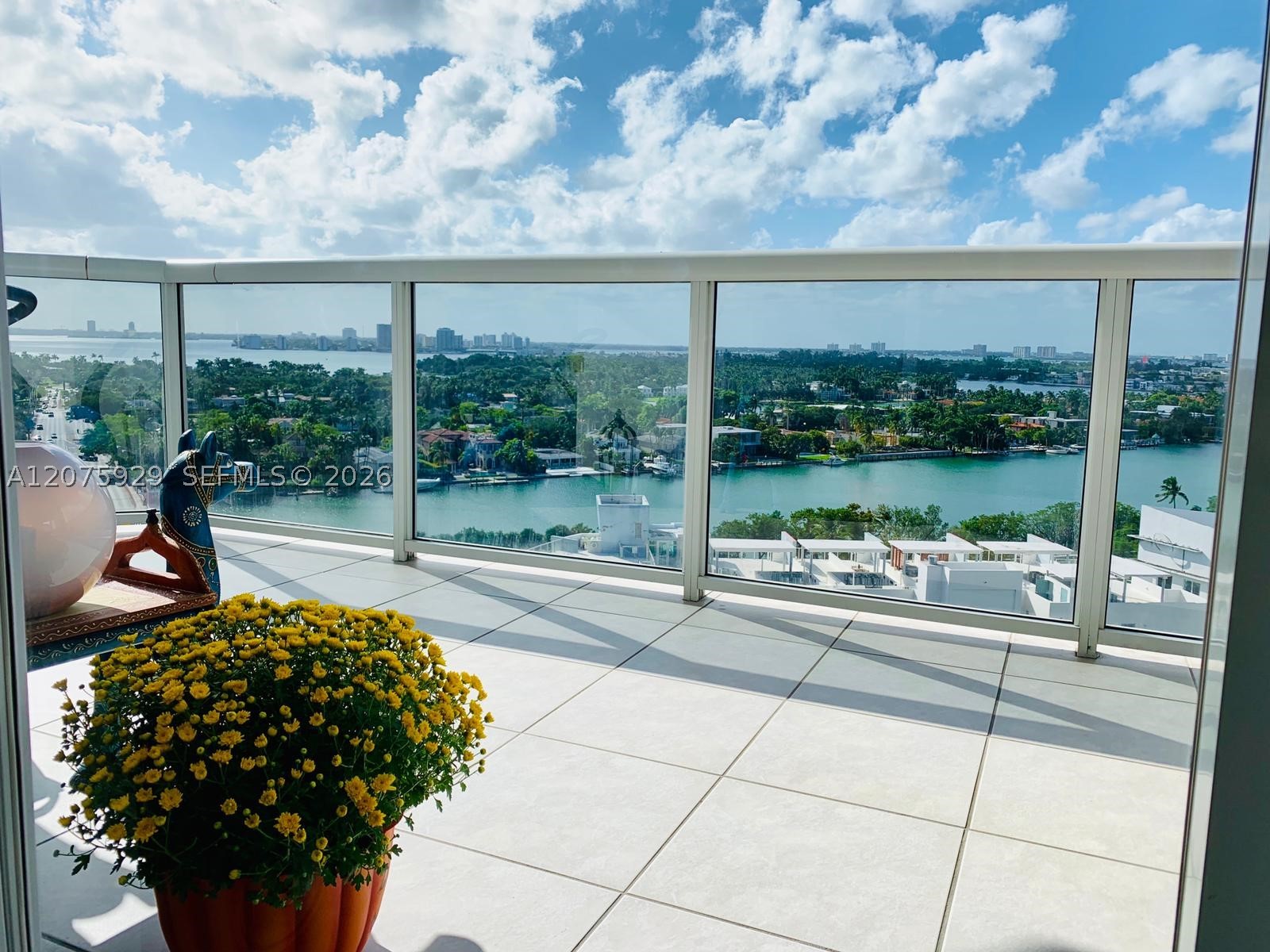 6301 Collins Ave #1606 Miami Beach, FL 33141