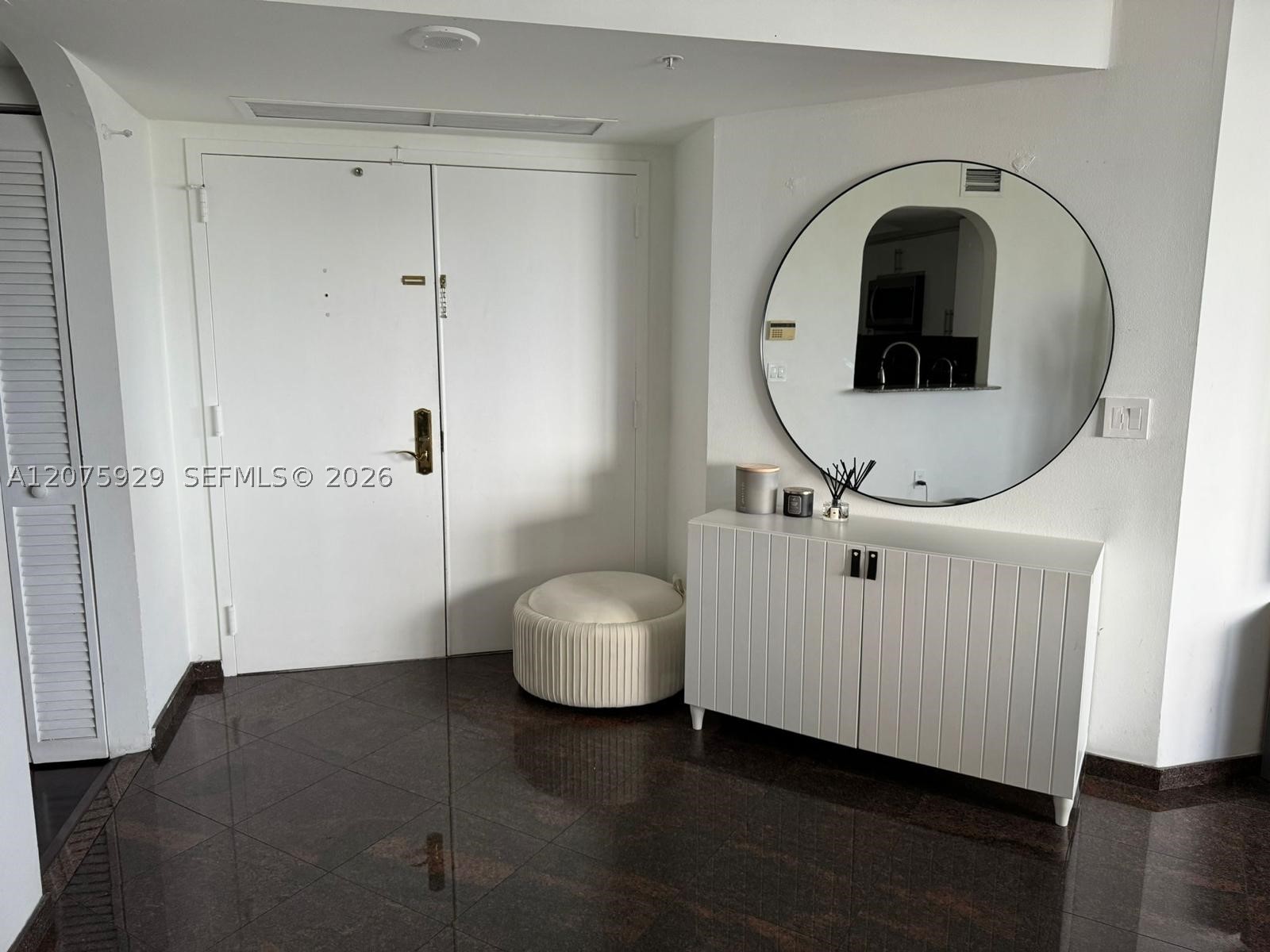 6301 Collins Ave #1606 Miami Beach, FL 33141