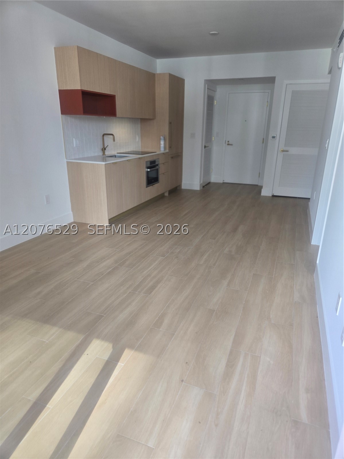 90 NE 32nd St #605 Miami, FL 33137
