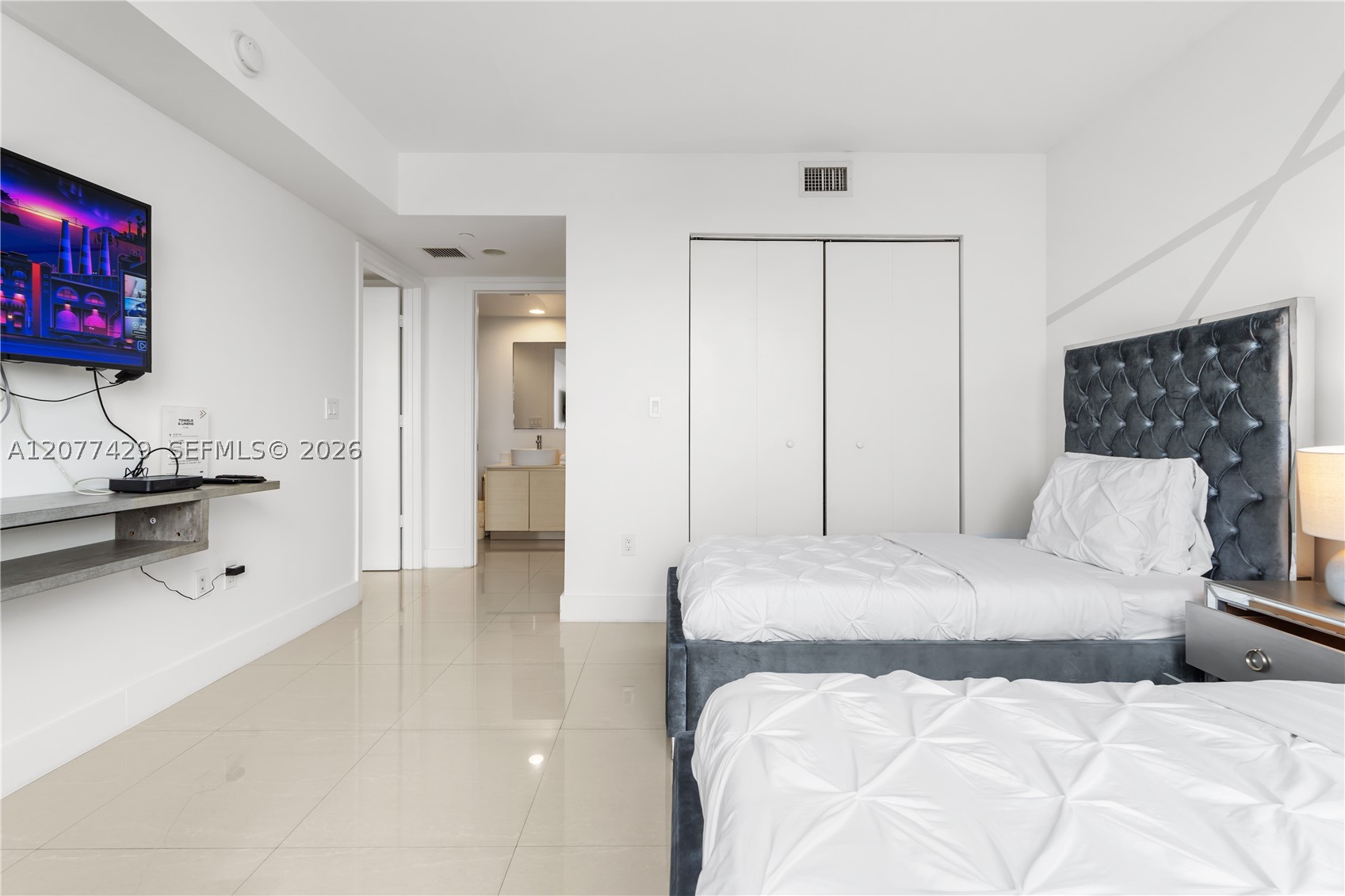 image Beachwalk Condominium19