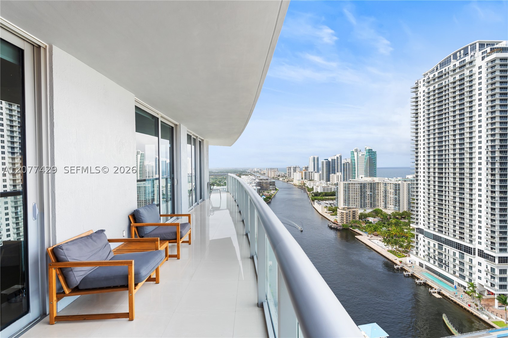 image Beachwalk Condominium24