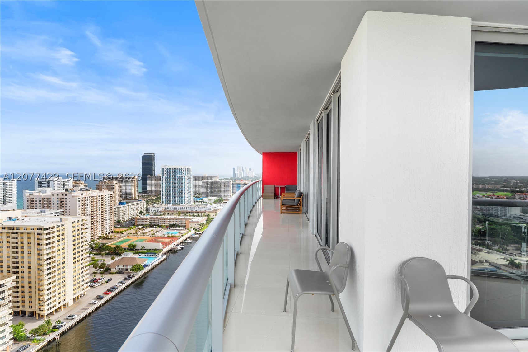 image Beachwalk Condominium4