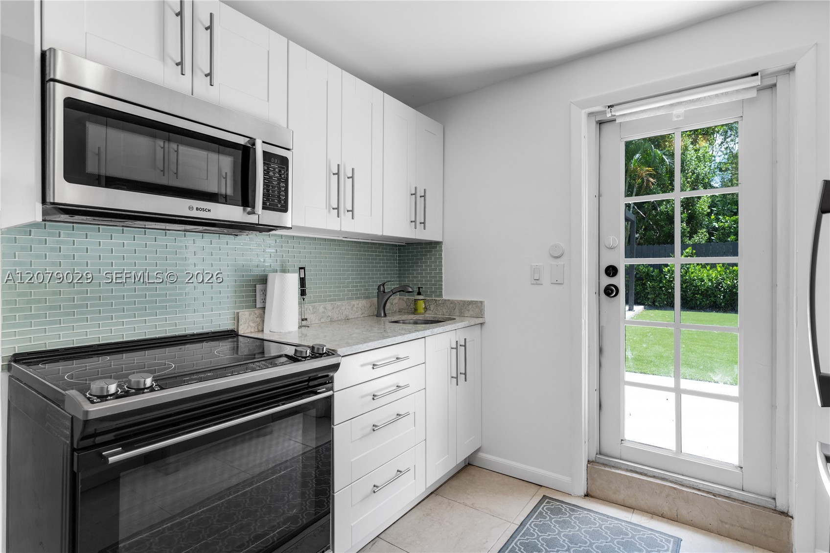 1826 Fairhaven Pl Miami, FL 33133