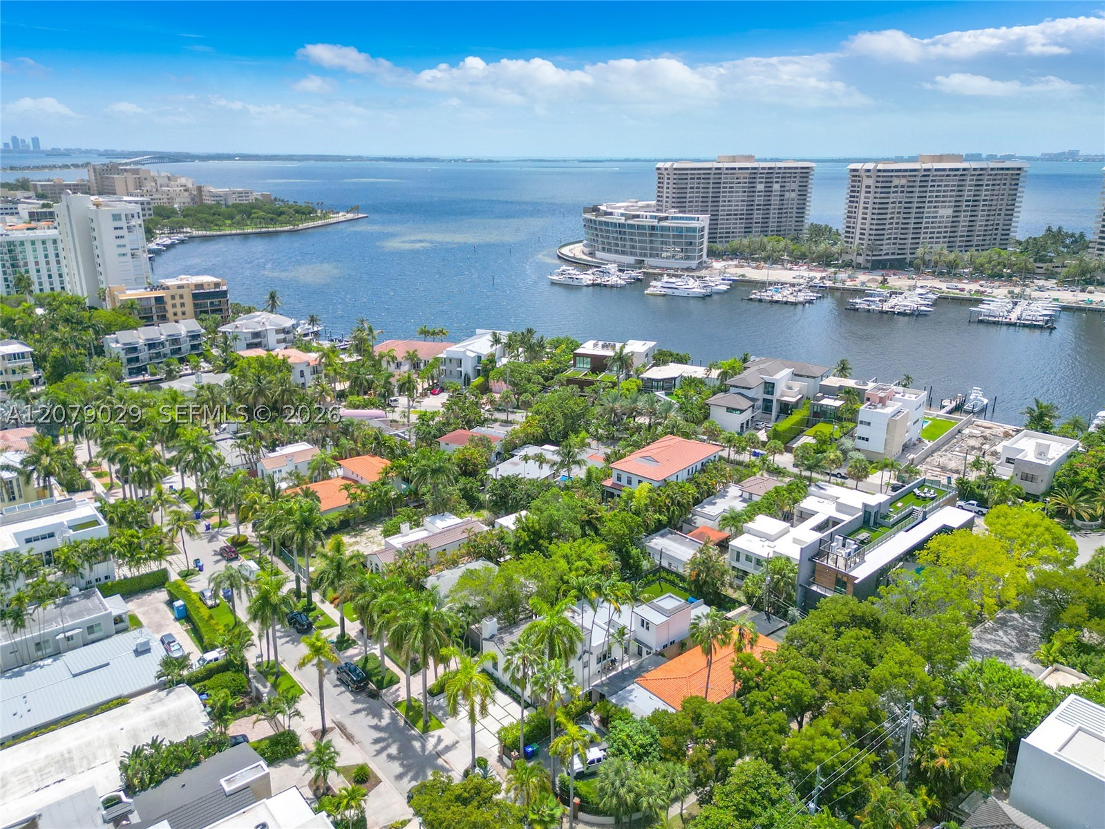 1826 Fairhaven Pl Miami, FL 33133