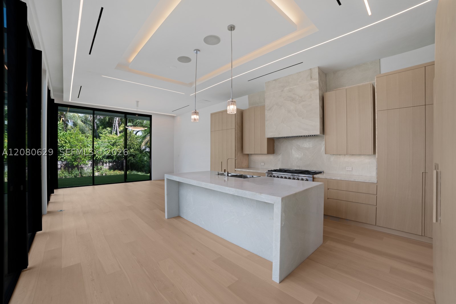 2094 Prairie Ave Miami Beach, FL 33139