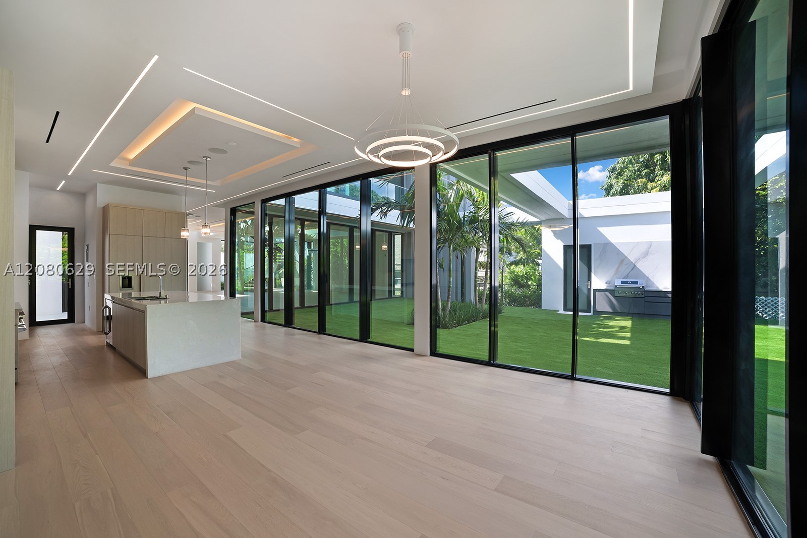 2094 Prairie Ave Miami Beach, FL 33139