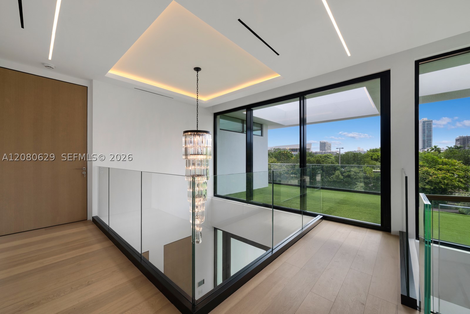 2094 Prairie Ave Miami Beach, FL 33139