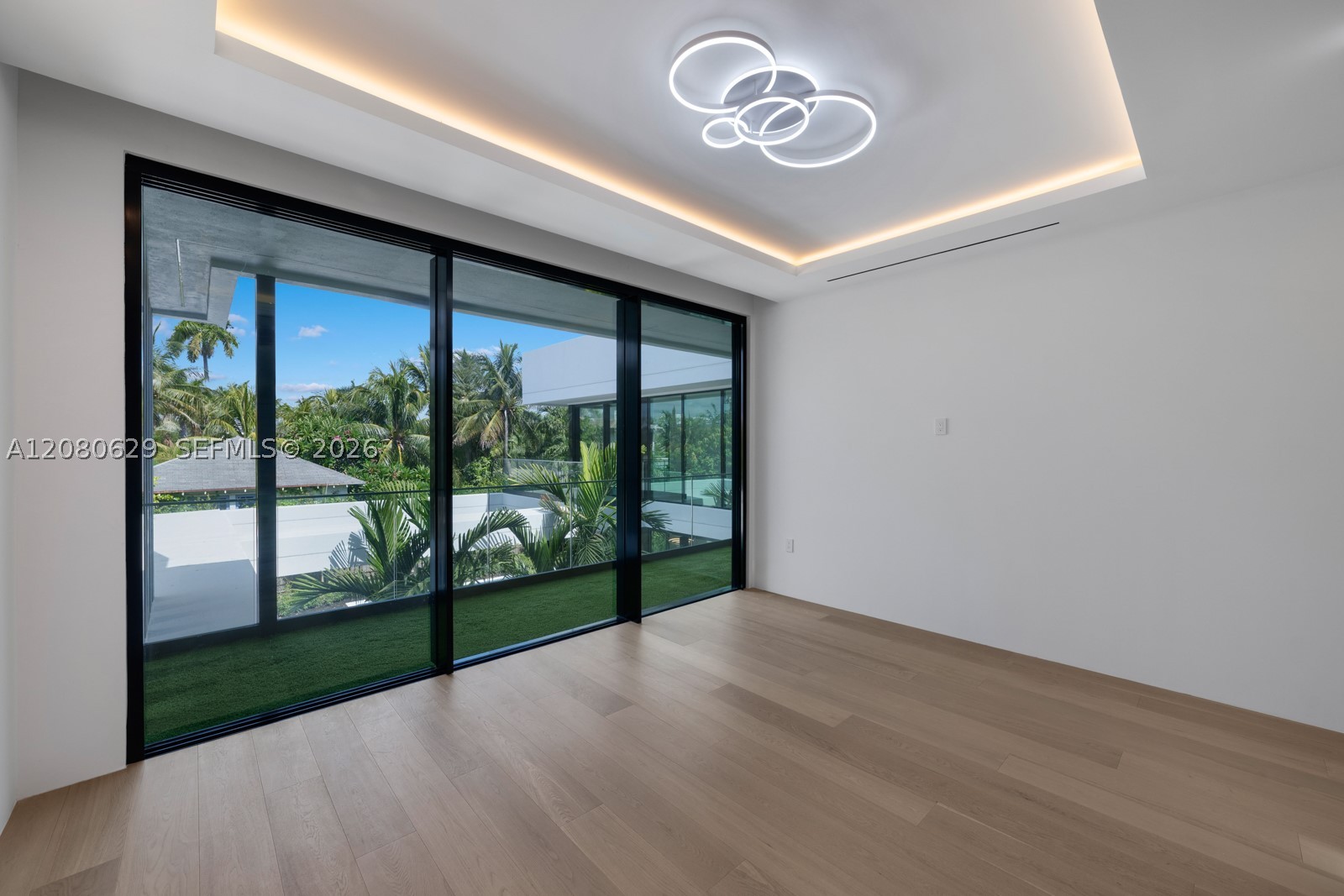 2094 Prairie Ave Miami Beach, FL 33139