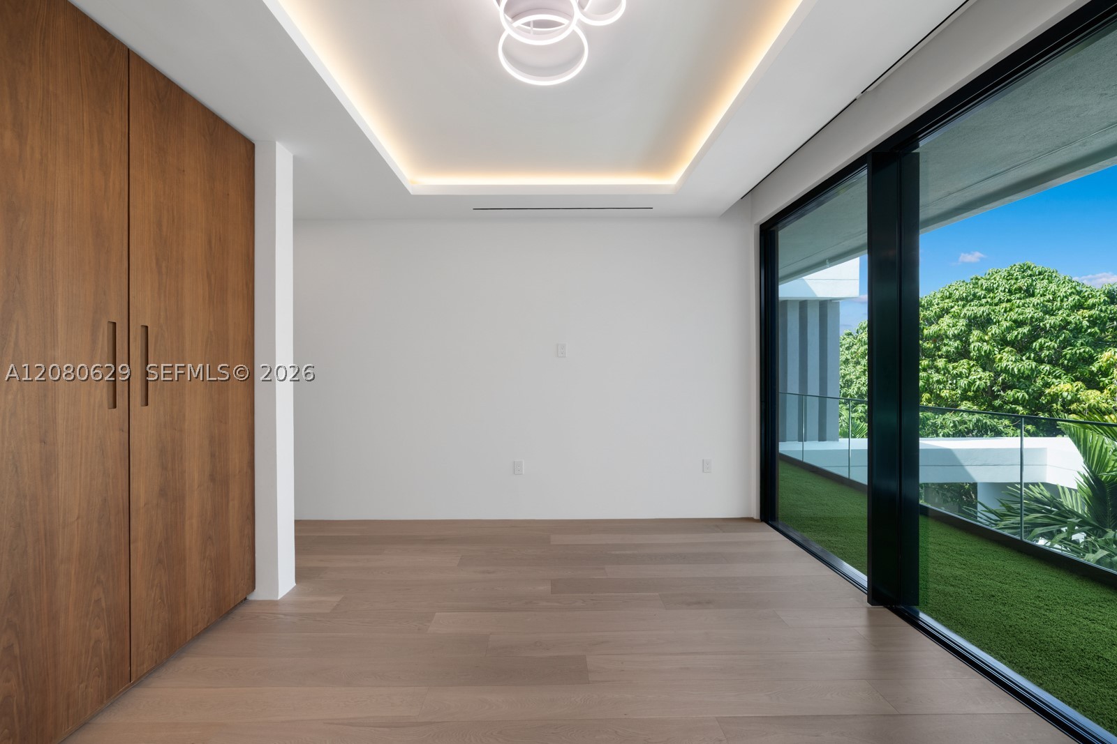 2094 Prairie Ave Miami Beach, FL 33139