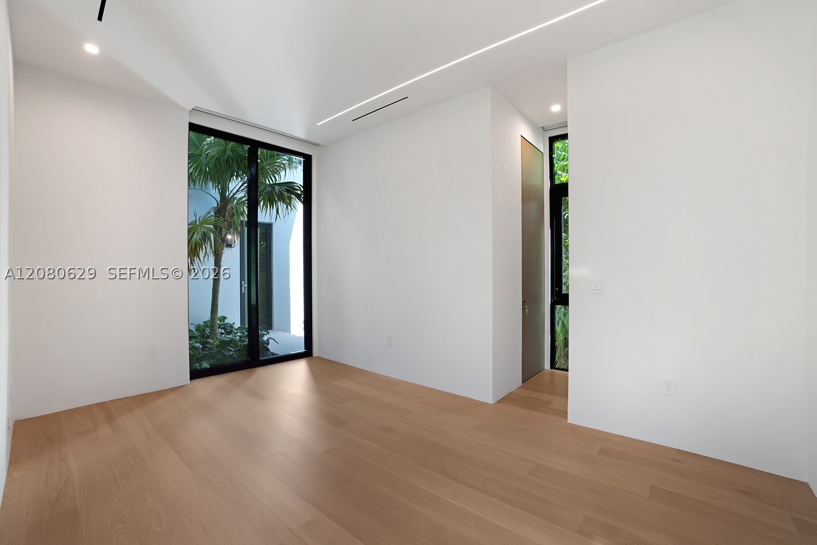 2094 Prairie Ave Miami Beach, FL 33139