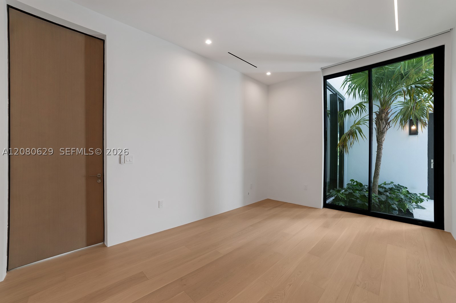 2094 Prairie Ave Miami Beach, FL 33139