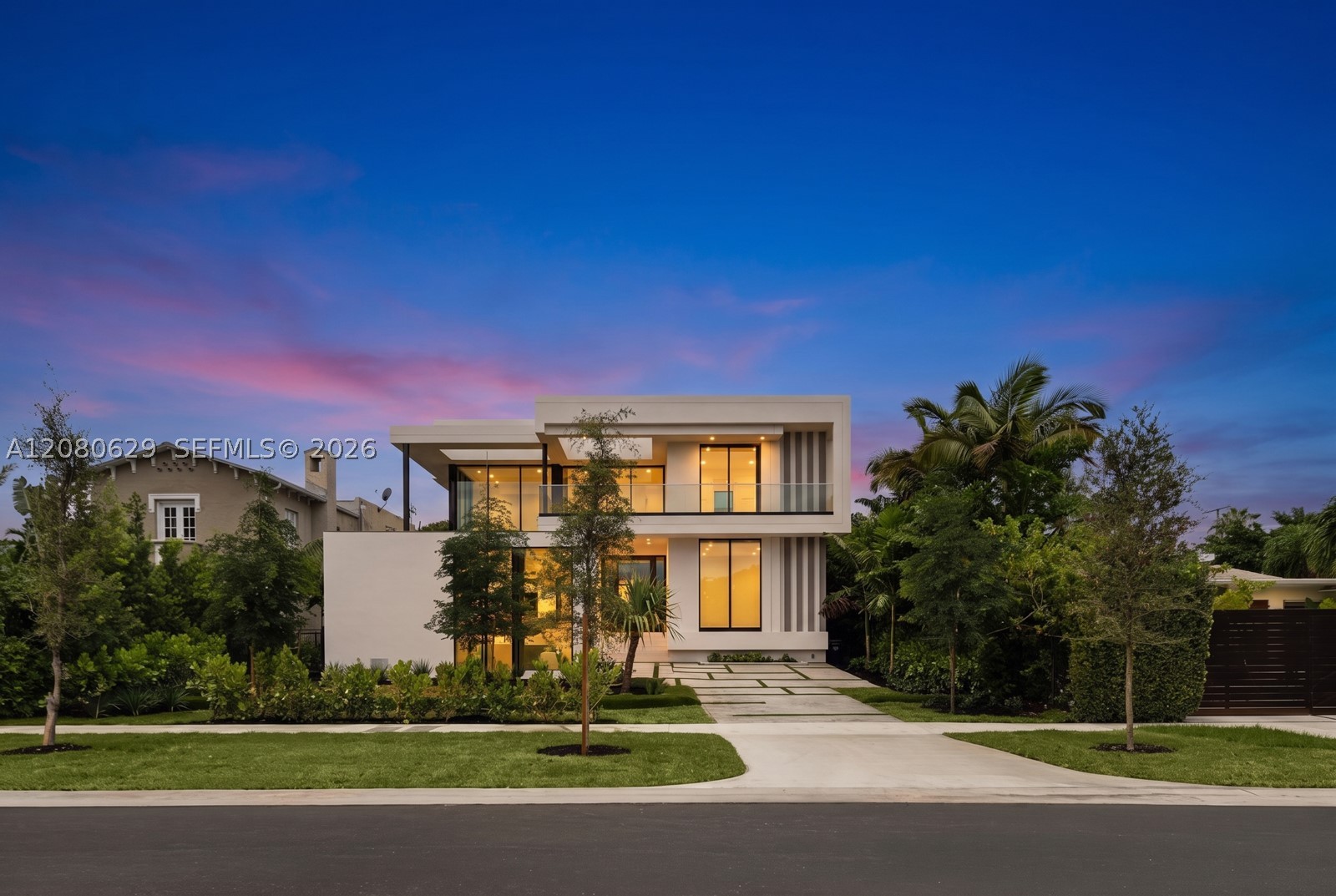 2094 Prairie Ave Miami Beach, FL 33139