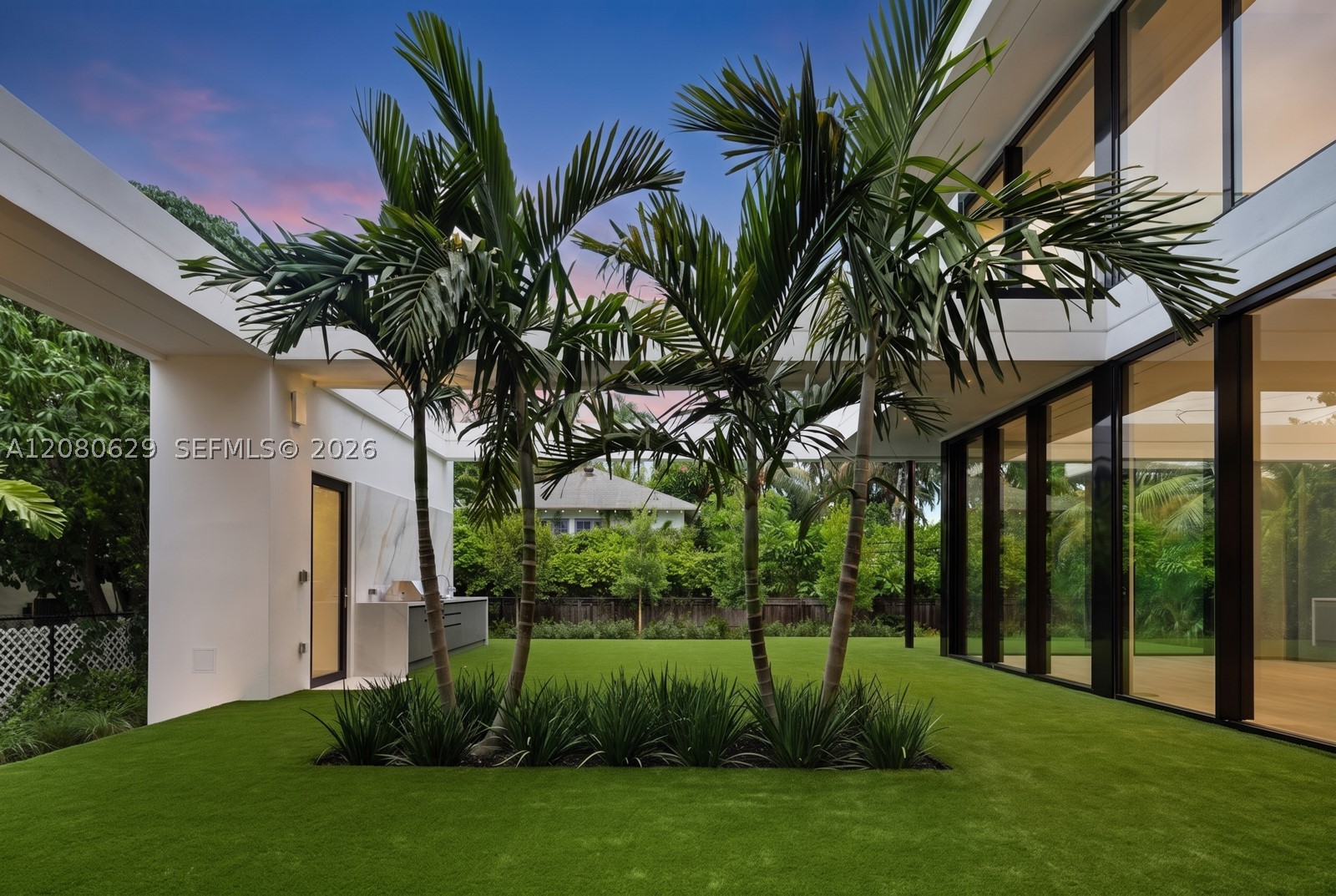 2094 Prairie Ave Miami Beach, FL 33139