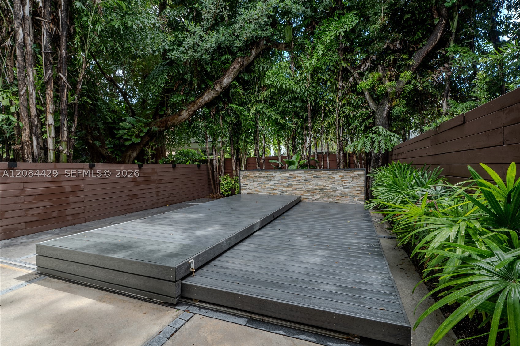 3167 Gifford Ln #3167 Miami, FL 33133