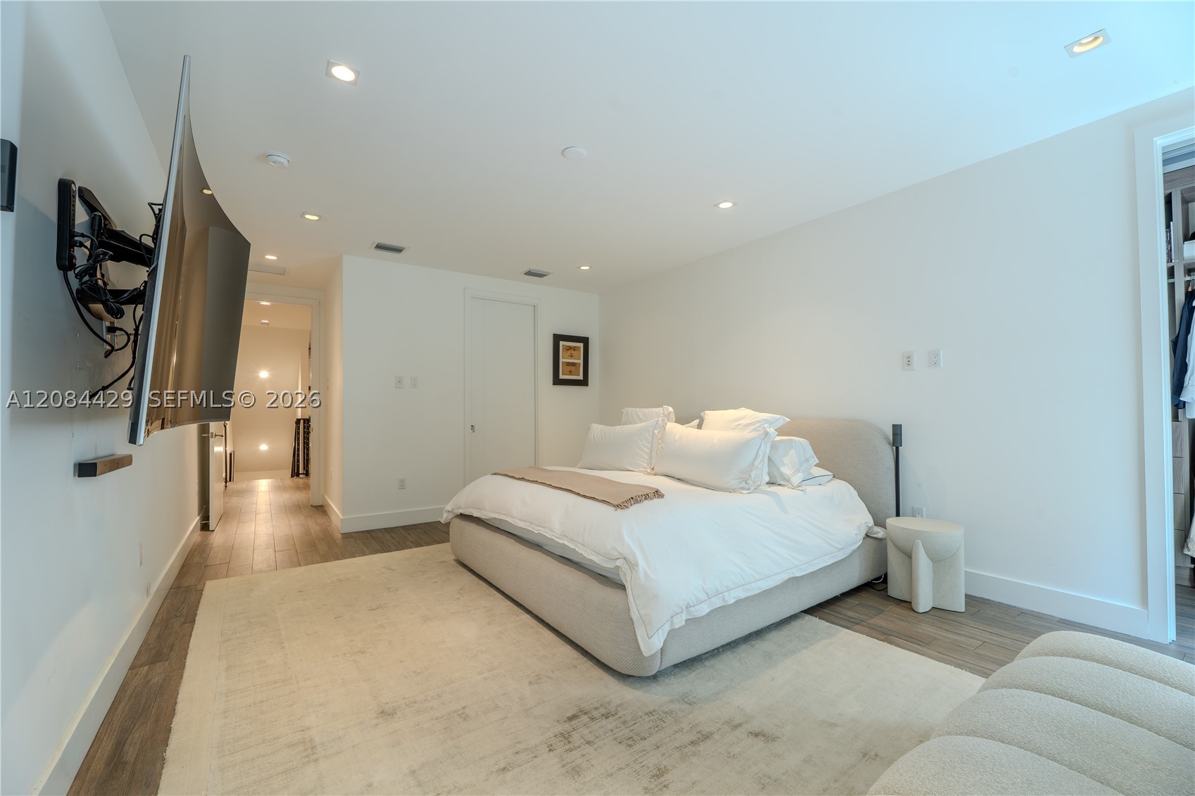 3167 Gifford Ln #3167 Miami, FL 33133