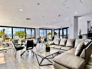 image Brickell Harbour24