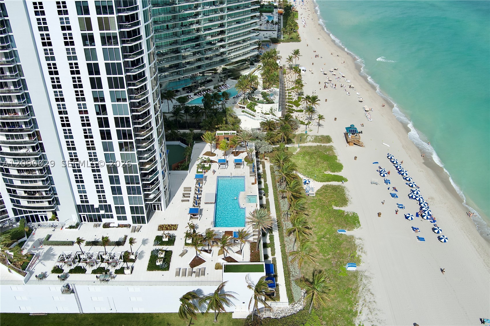 18911 Collins Ave #1906