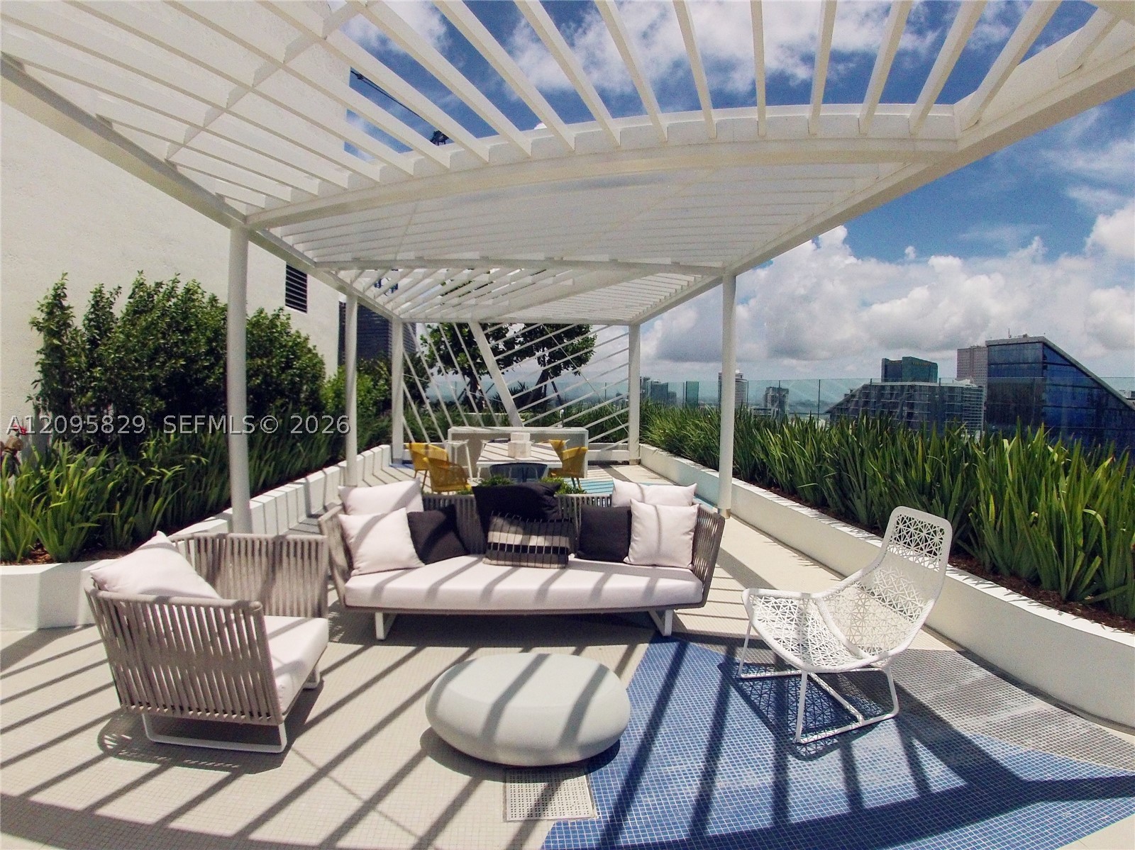 image Brickell Heights West16