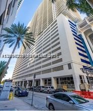 1200 Brickell Bay Dr #3206