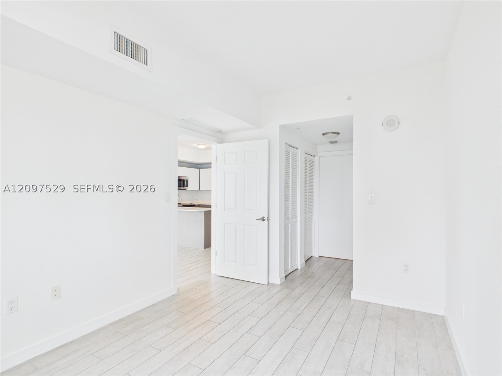 image 26 Edgewater14