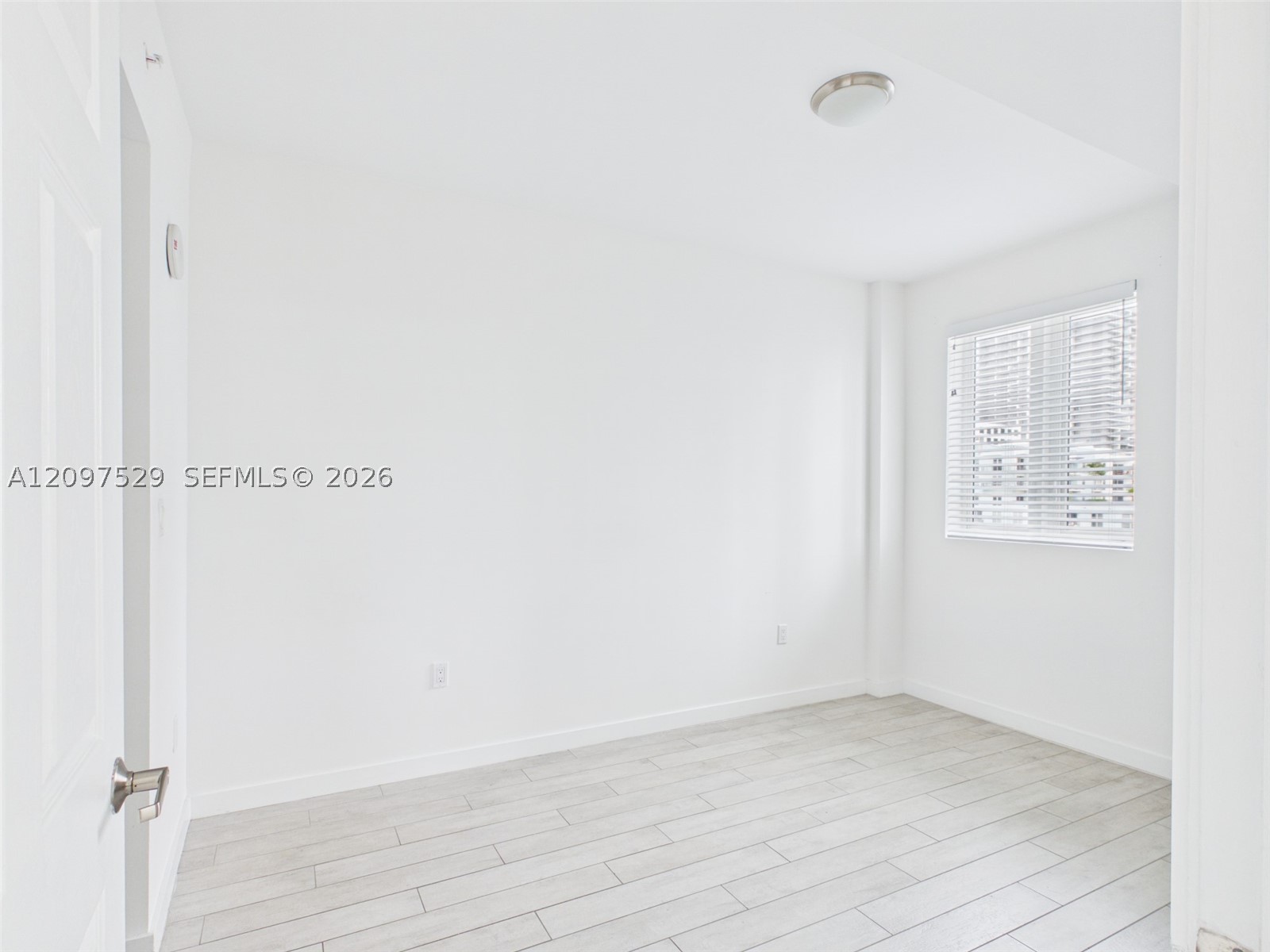 image 26 Edgewater15
