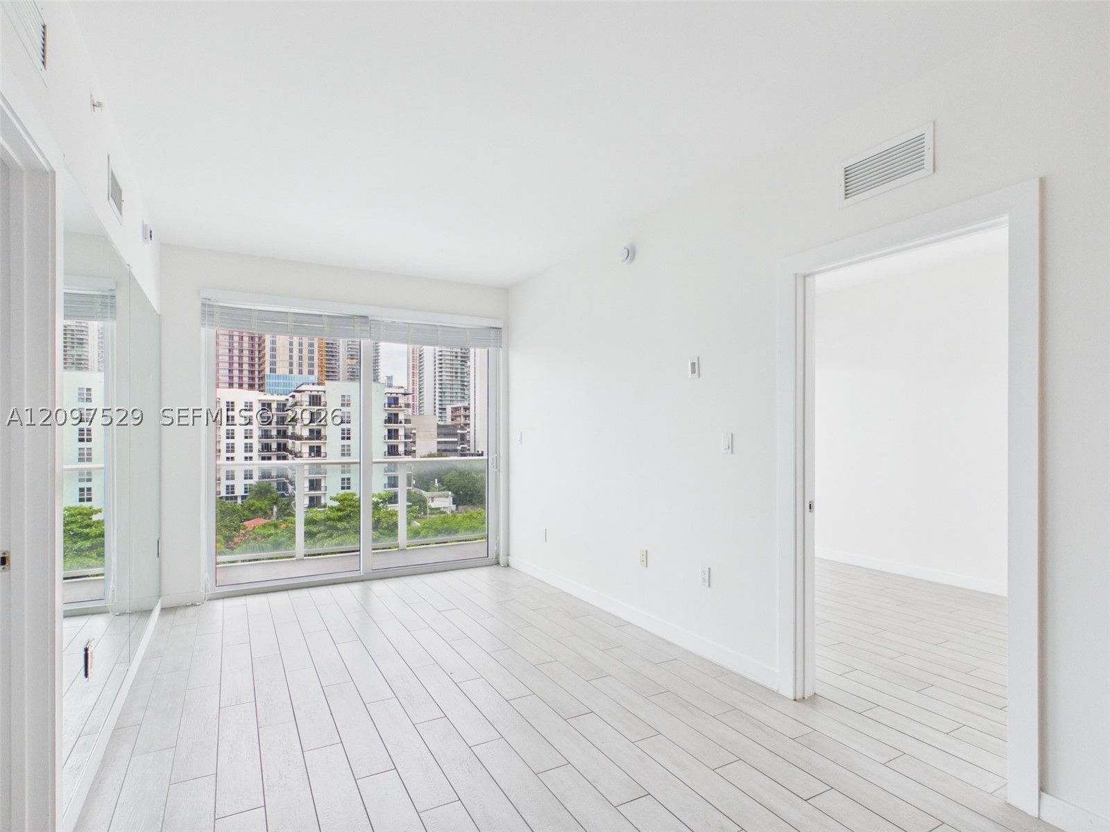 image 26 Edgewater16