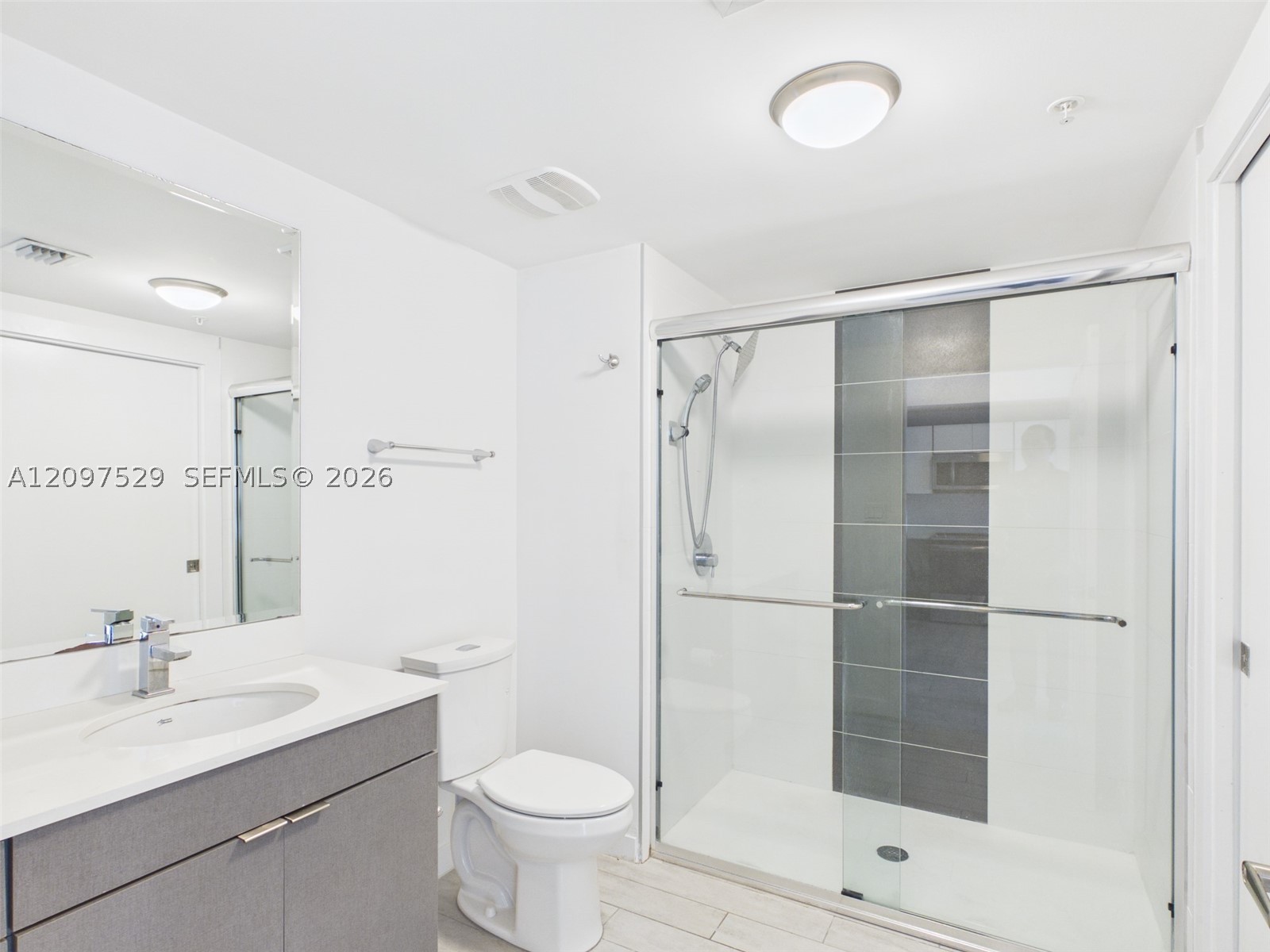 image 26 Edgewater6