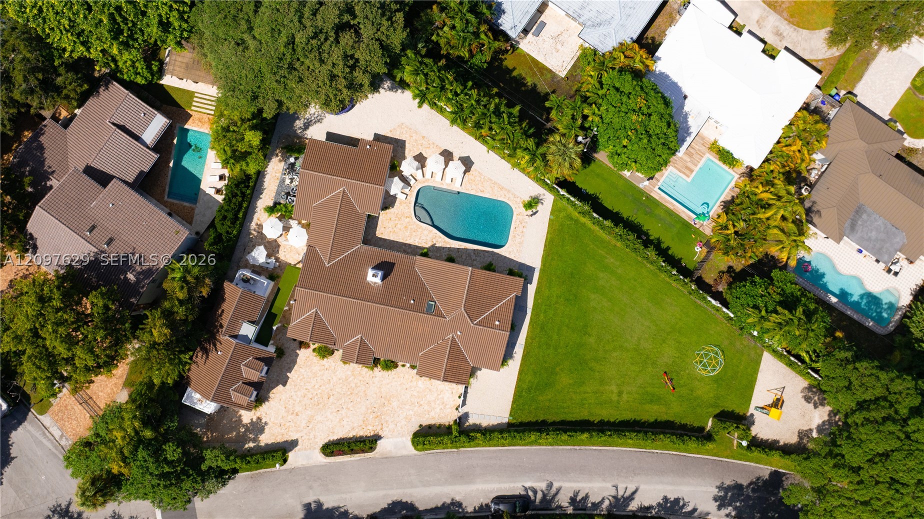 4700 Lake Rd Miami, FL 33137