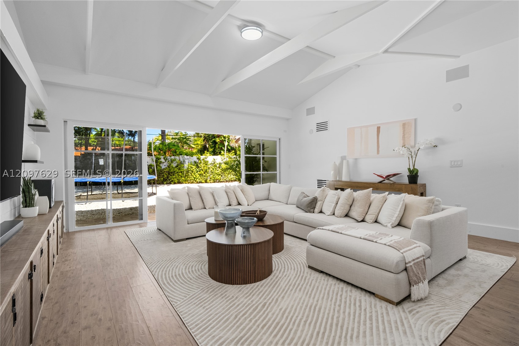 4700 Lake Rd Miami, FL 33137