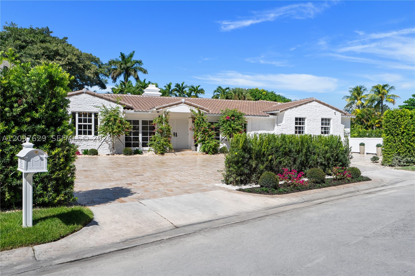 4700 Lake Rd Miami, FL 33137