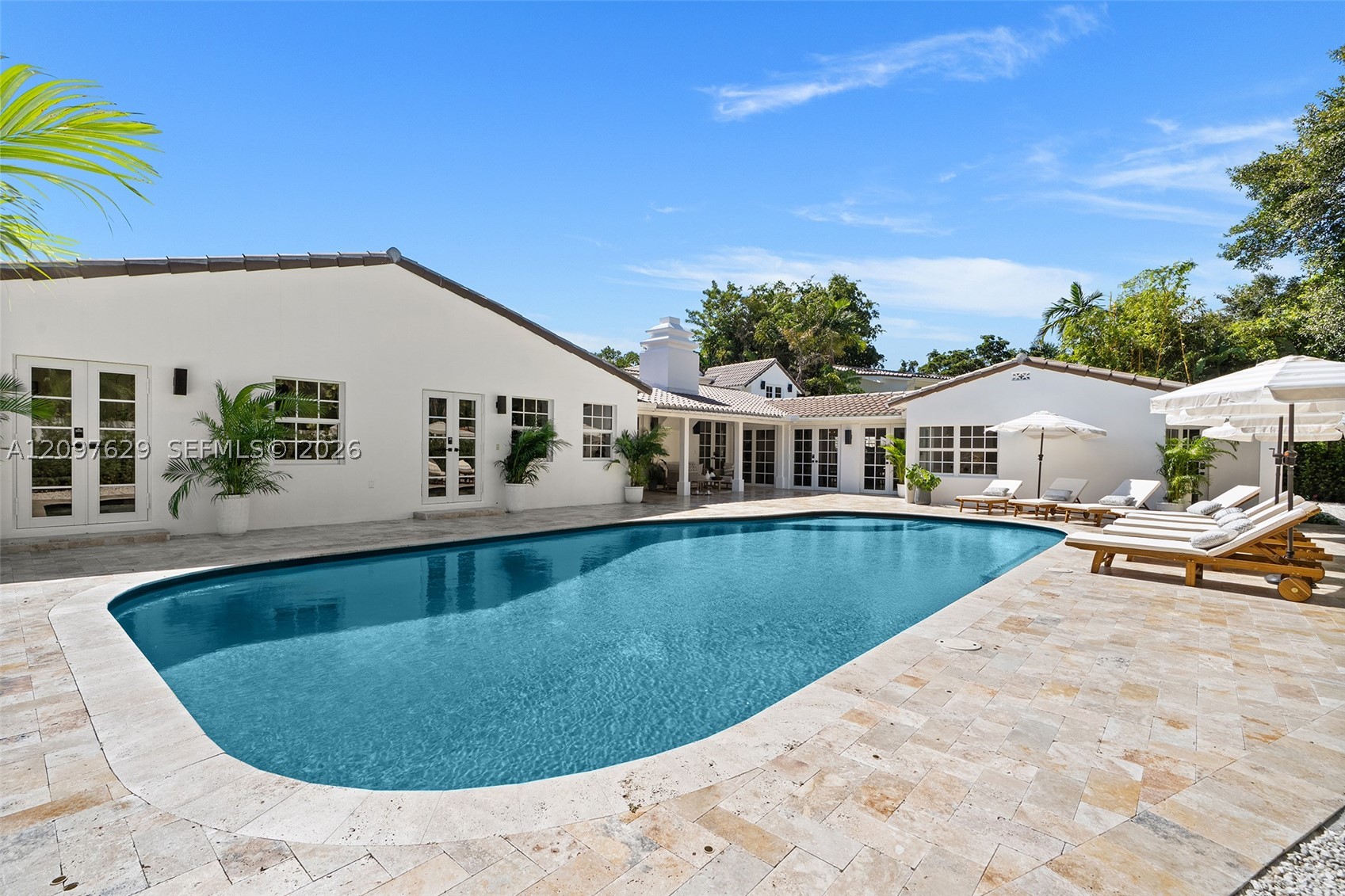 4700 Lake Rd Miami, FL 33137