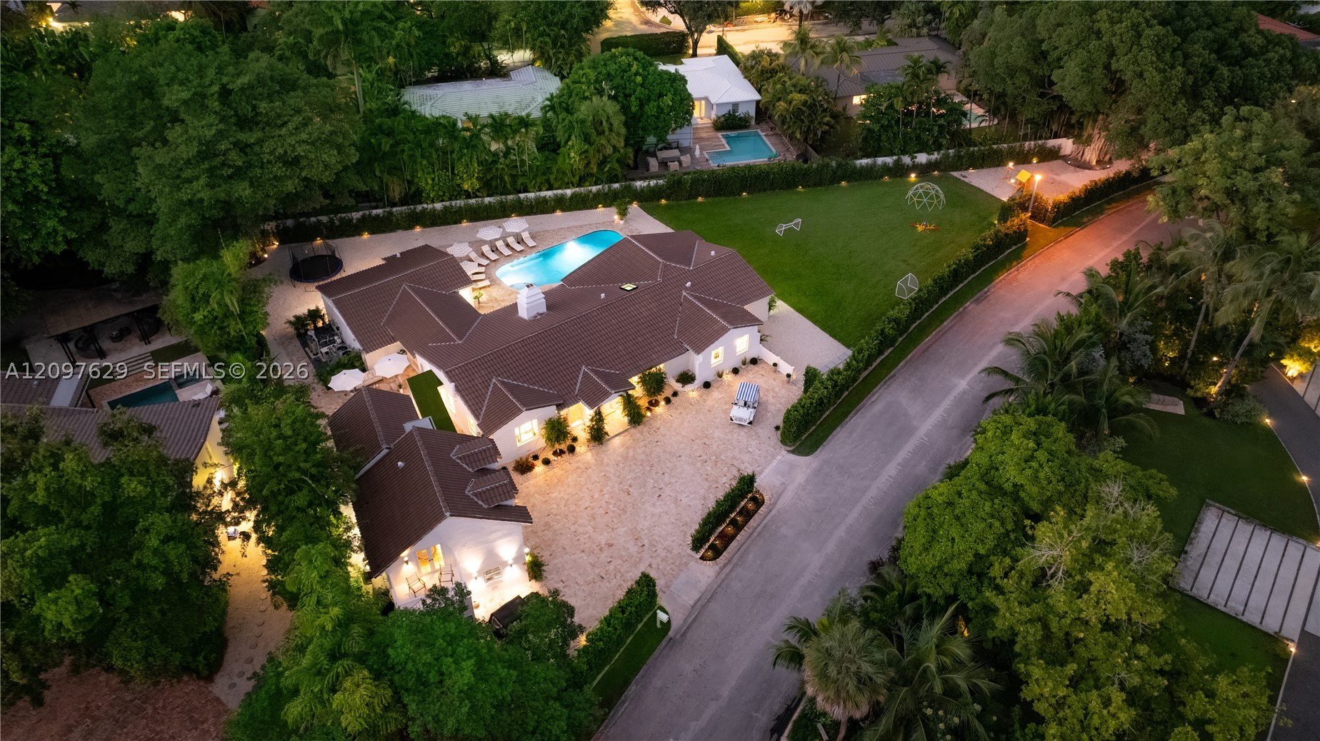 4700 Lake Rd Miami, FL 33137