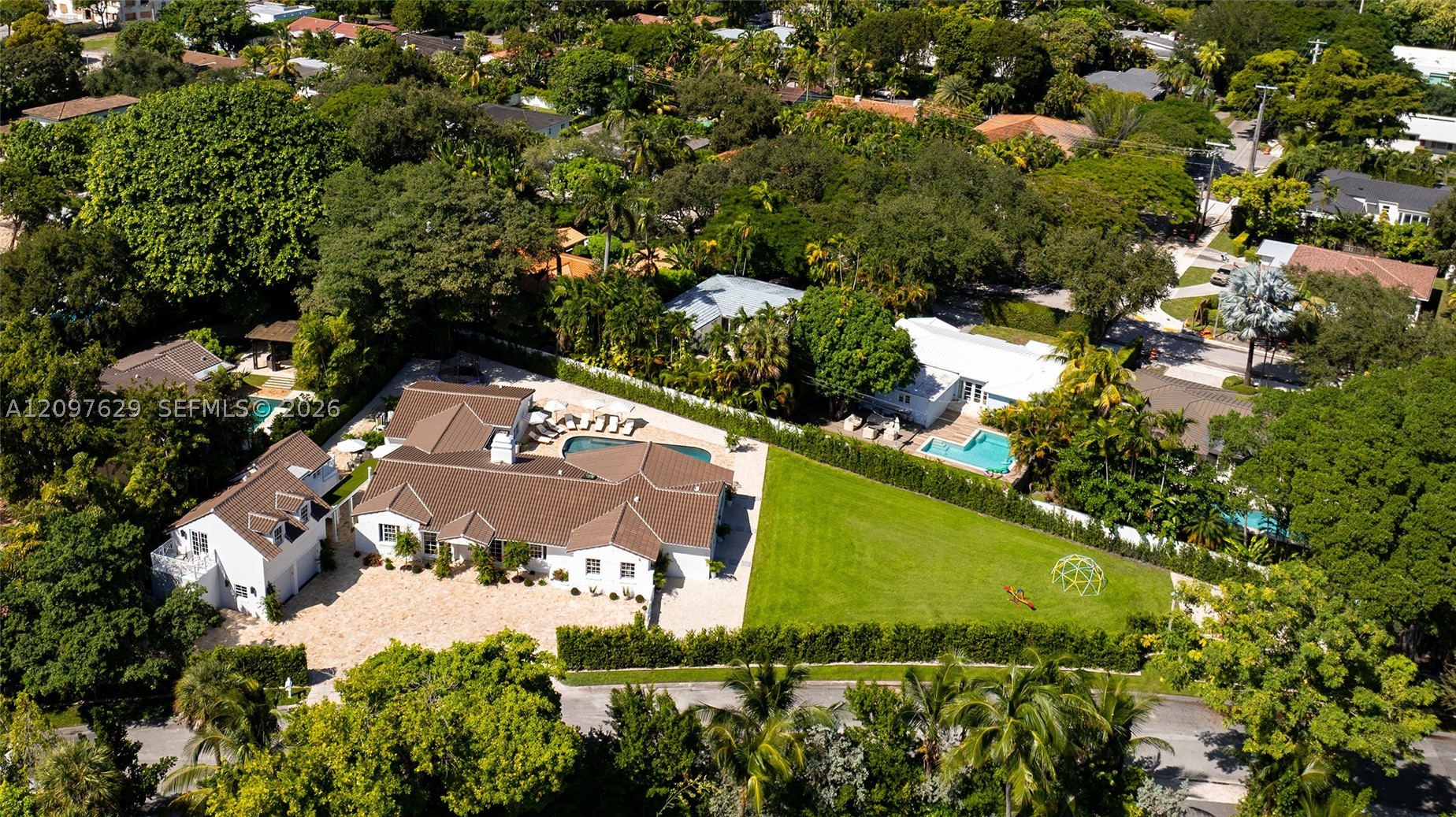 4700 Lake Rd Miami, FL 33137