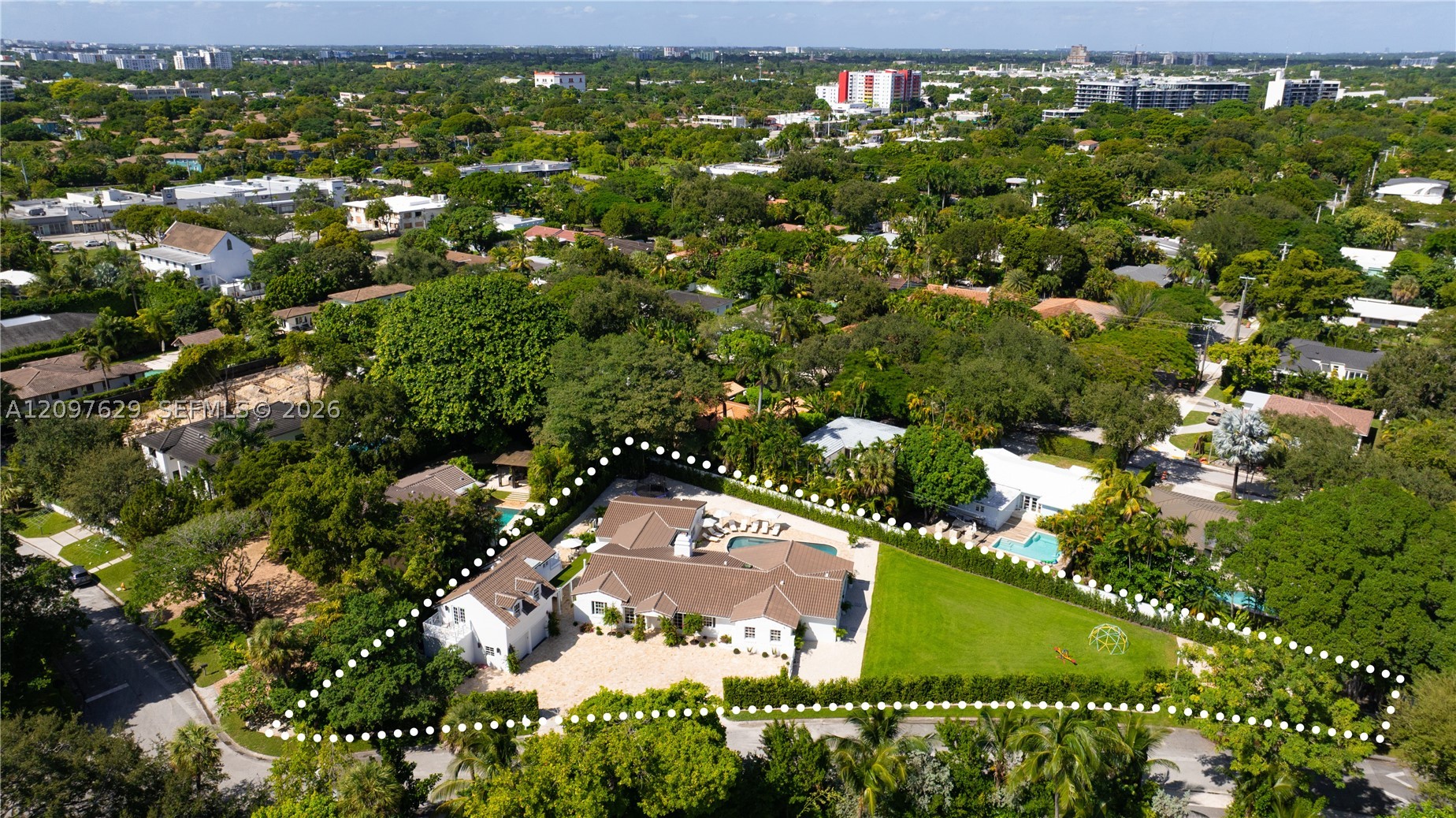 4700 Lake Rd Miami, FL 33137