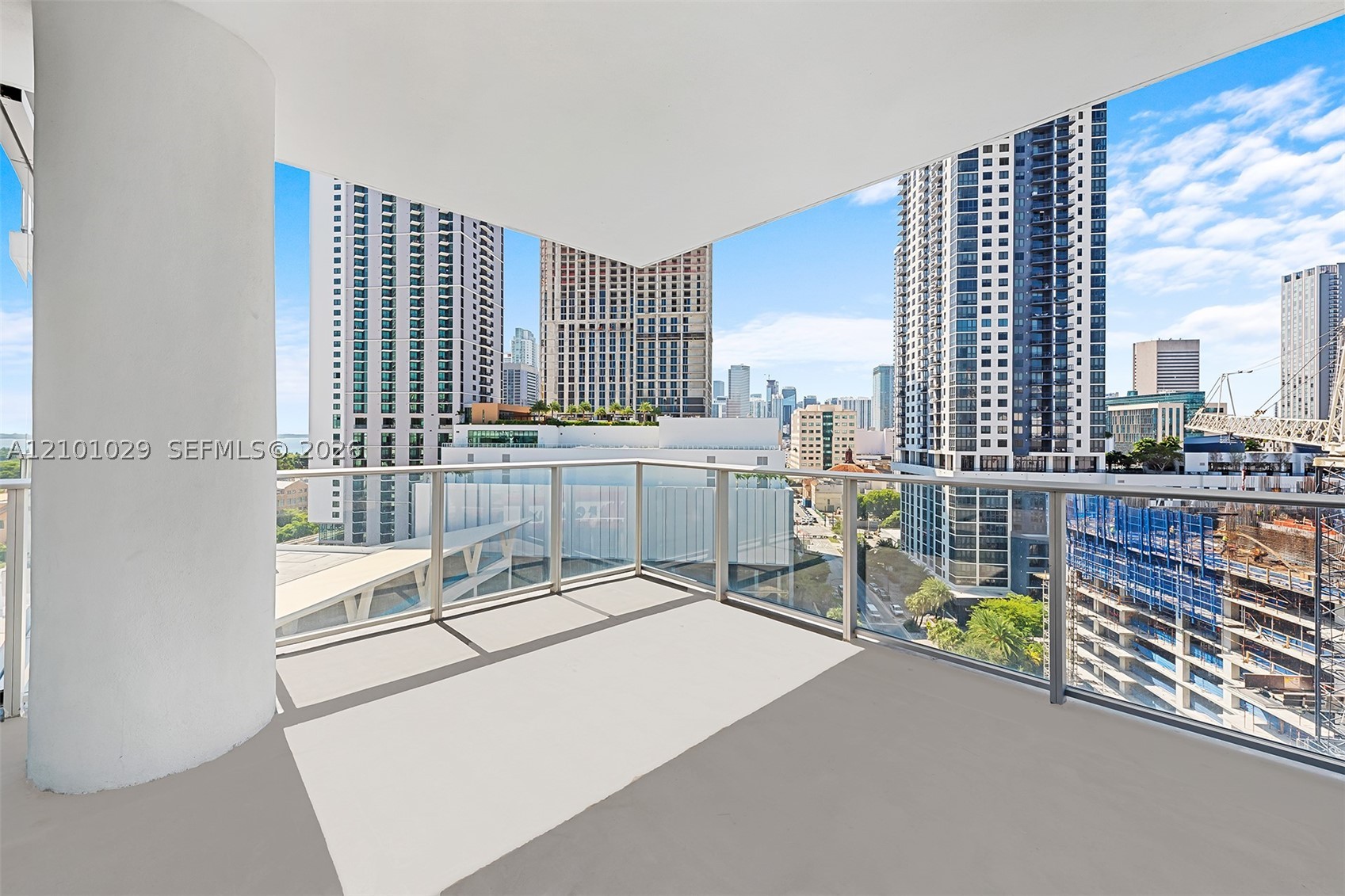 image Paramount Miami Worldcenter2