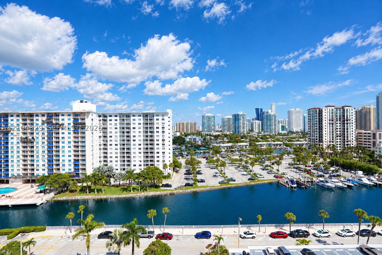 500 Bayview Dr #1123 Sunny Isles Beach, FL 33160