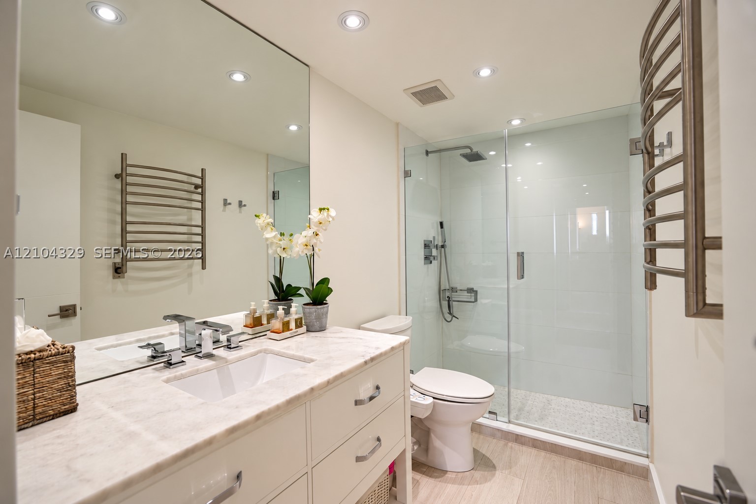 500 Bayview Dr #1123 Sunny Isles Beach, FL 33160