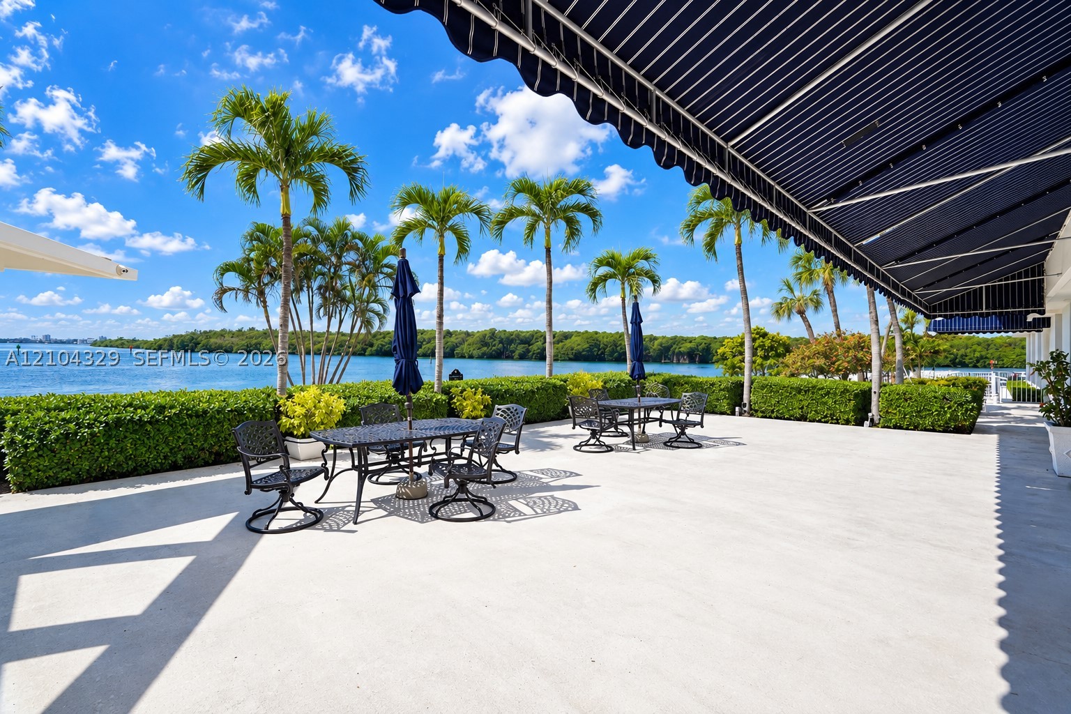 500 Bayview Dr #1123 Sunny Isles Beach, FL 33160