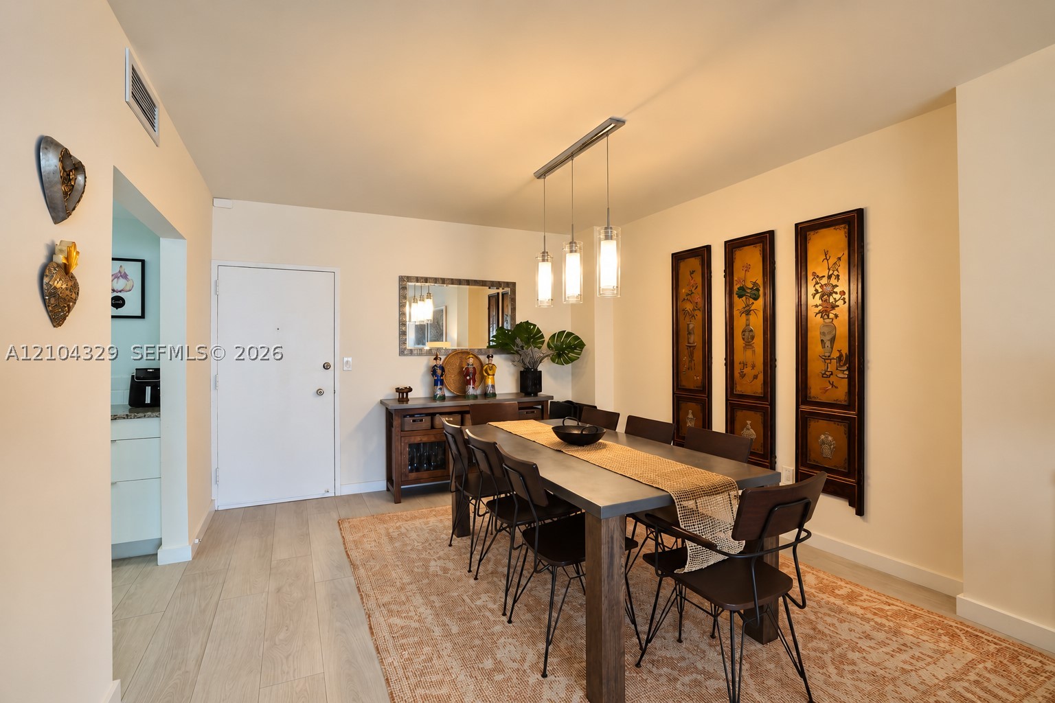 500 Bayview Dr #1123 Sunny Isles Beach, FL 33160