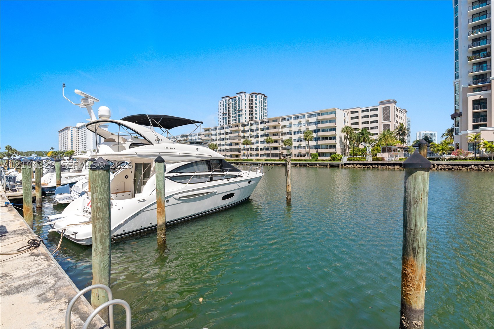 500 Bayview Dr #1123 Sunny Isles Beach, FL 33160