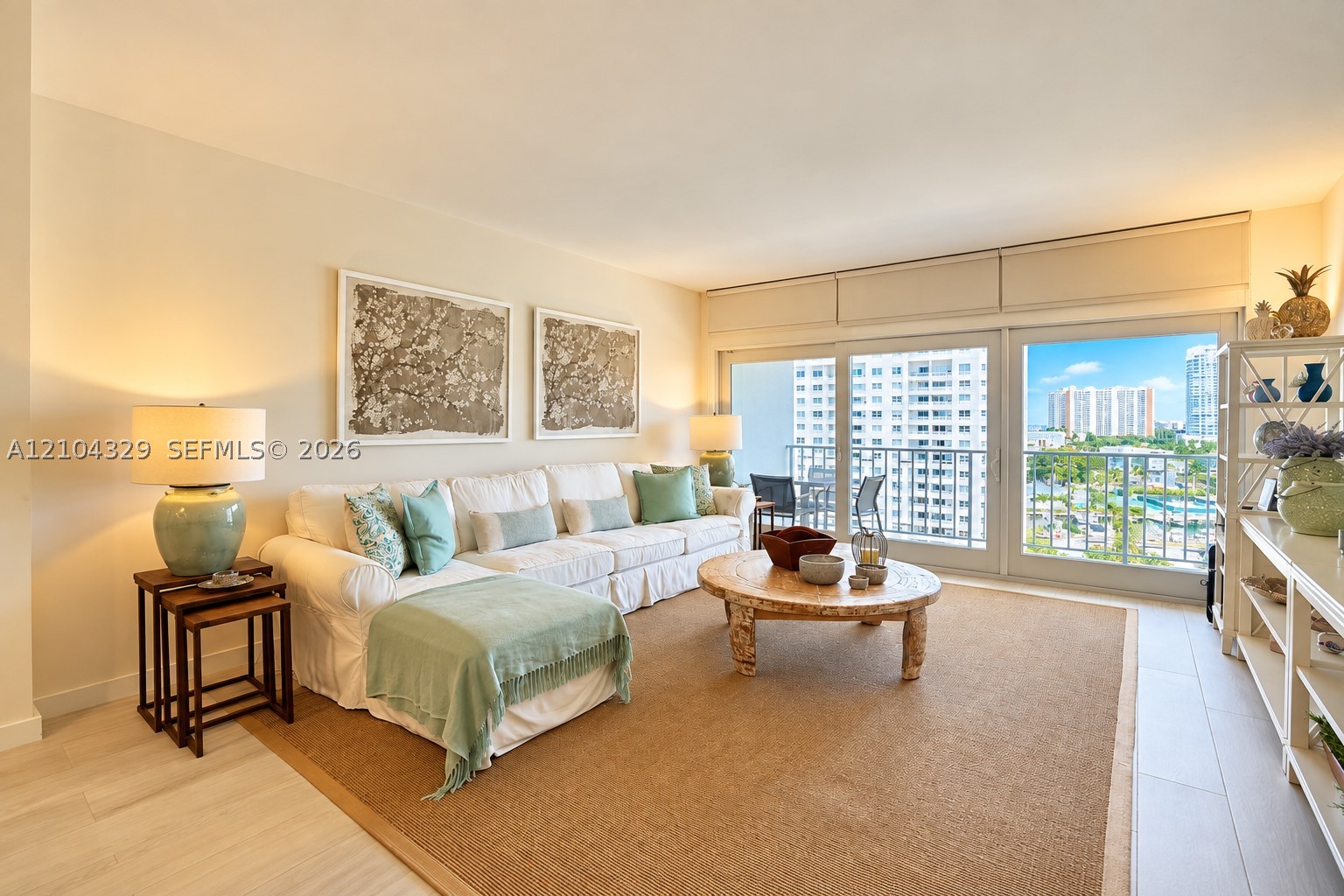 500 Bayview Dr #1123 Sunny Isles Beach, FL 33160