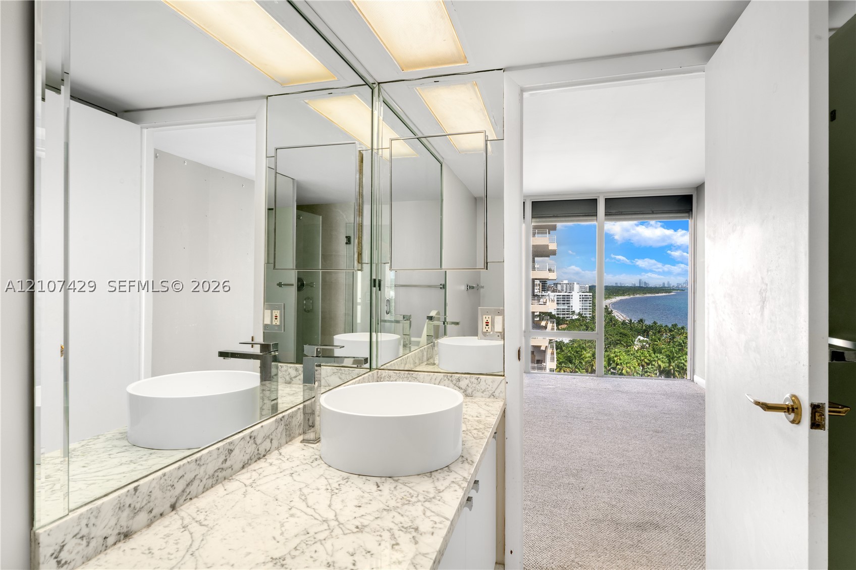881 Ocean Dr #13H Key Biscayne, FL 33149
