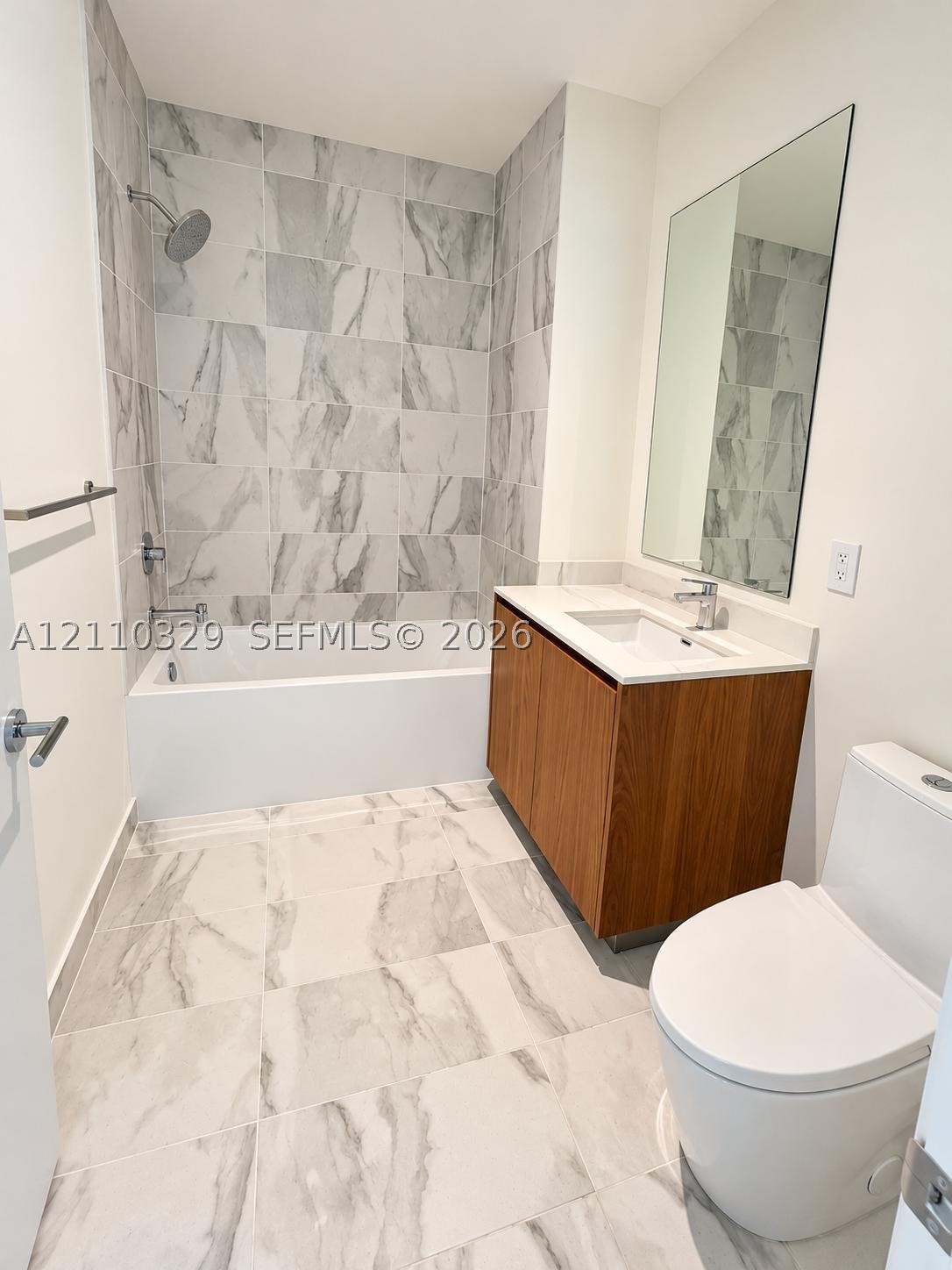 1400 Biscayne Blvd #3302 Miami, FL 33132